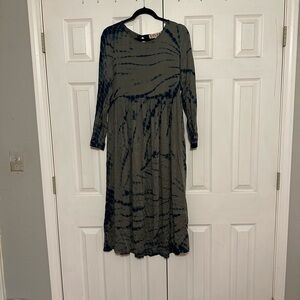 Green and navy midi dress